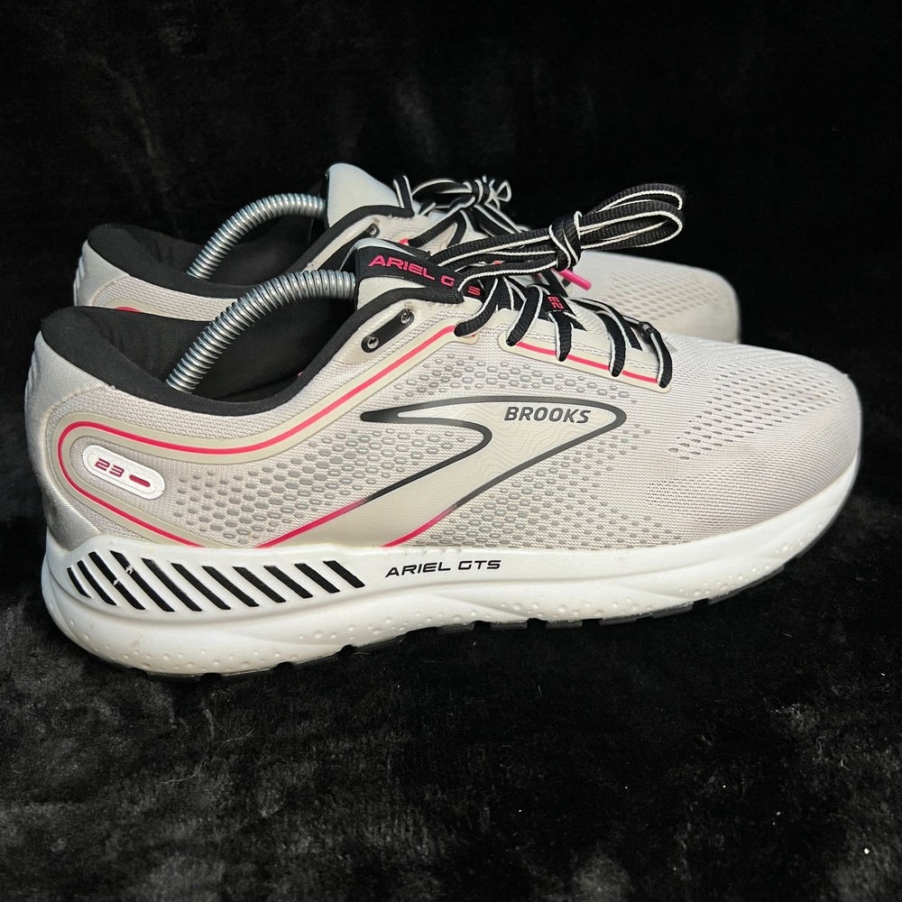 Brooks Ariel GTS 23 1203901B078 Women 12 B Running Shoes Gray Black Pink Sneaker